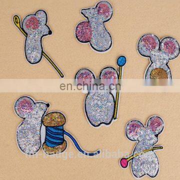 2017 new design Iron on colorful sequined blue wool ball silver mouse embroidery Patch,mouse shaped embroidery patch applique