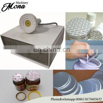 Food plastic bottles packaging with automatic electromagnetic induction aluminum foil sealing machine