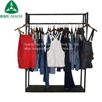 Container of Used Clothes Women Used Clothes Bale in Sharjah Mixes Clothes photo-2