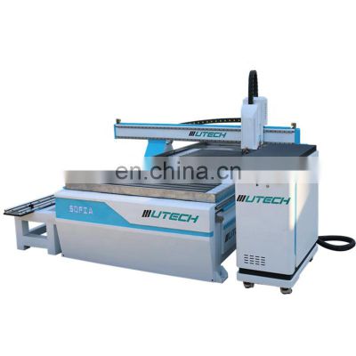 4 Axis 5 Axis cnc woodworking machine 1325 with 180 degree swing head wood router MACH 3 controller