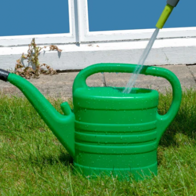 Arrosoir à bec long de 510 g par pièce avec poignée ergonomique - Conforme aux normes