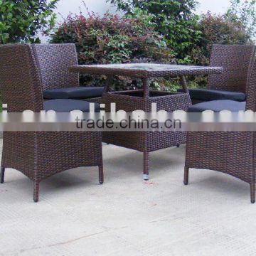 rattan table