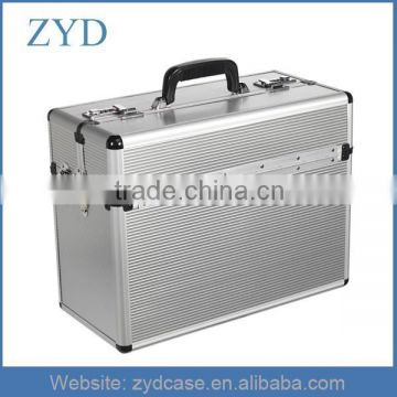 Silver fully polished video/photographic travel equipment case, 465 x 210 x 350mm