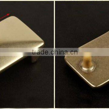 pyramid top flat bottom plaque buckle made of solid brass 35mm size