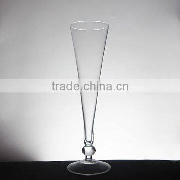 Hand blown champagne flute glass with bead decoration                        
                                                                                Supplier's Choice