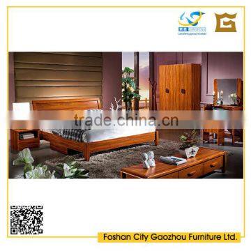 Fashional Bed Made of Solid Wood with Soft Mattress