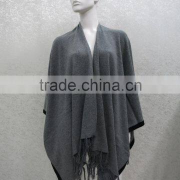 Ladies' Fashion Knitted Poncho