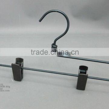 Those HEAD Laundry clothes hangers, pants/skirt shiny silver hanger made in china,