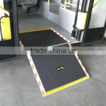 Fold Aluminum Manual Wheelchair Ramp for Bus
