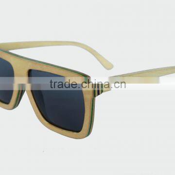 Colorful wood sunglasses in polarized lens