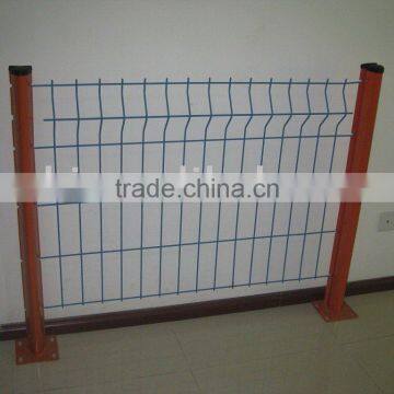 3D painted and bent fencing mesh