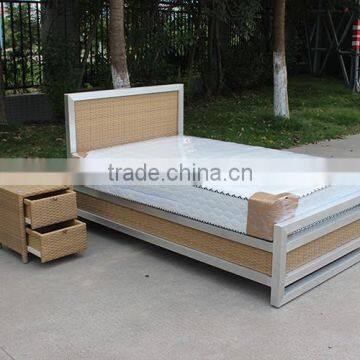 Polishing Aluminum Spring Mattress Queen Bed With Bedside Table photo-2