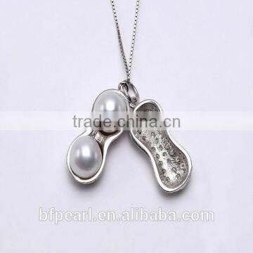 8.5mm Unique White Pearl Pendant Designs with a Sterling Silver Chain