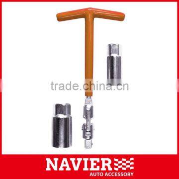 T Spark plug wrench with 2 spark socket