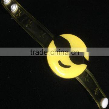 Custom emoji party favor led plastic emoji flashing bracelet yiwu zhejiang arts and crafts