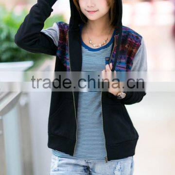 Women Cotton Splicing Printed Zipper Bomber Jacket With Hood photo-3