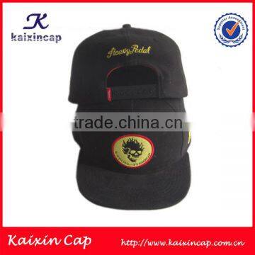 high quality embroidery black colored 100% cotton 6 panel snapback cap