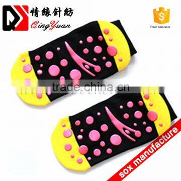 Custom Design anti slip socks polyester Trampoline Socks Anti-Slip Non Skid Jump Socks                        
                                                                                Supplier's Choice