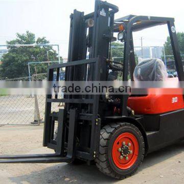 Capacity 2.5T Four-wheel Drive Counterbalanced China Diesel Forklift Truck photo-2