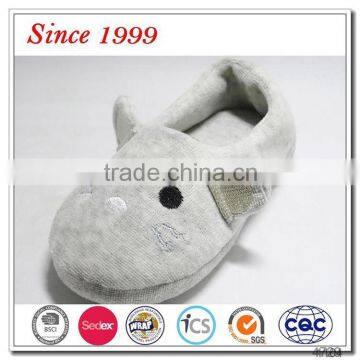 Unique design oem brand child soft winter indoor cartoon slippers
