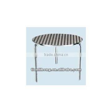 round aluminum dining table