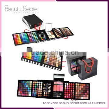 Fashionable designed makeup lipgloss&eyeshadow palette with beautiful case