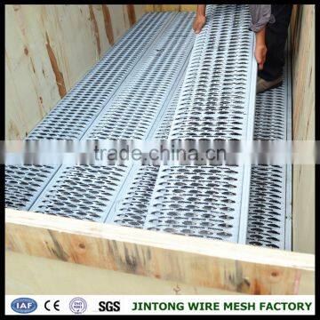Hot Sale and Sample Free Galvanized Checkered Plate/checker Plate Specification With All Kinds of Hole Shape(China Manufacturer) photo-6