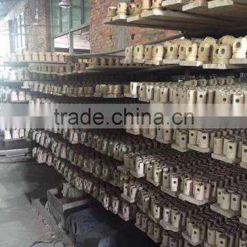 Low Price Inventory Porcelain Electric Fence Shackle Insulator F-2 photo-2