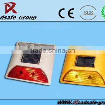 Road traffic safety plastic solar road stud with reflective