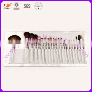 18pcs Beautiful Cosmetic Brush set with Various Handles & Hair Colors are Available