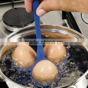 Silicone Rubber Egg Cup 3 Eggs Stand Novelty Egg Holder Easy Boiled Egg Tool photo-5