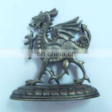 fly dragon decorative metal paperweight