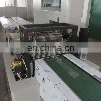 Factory Supplier Pillow Croissant Bread Flow Packing Machine photo-2