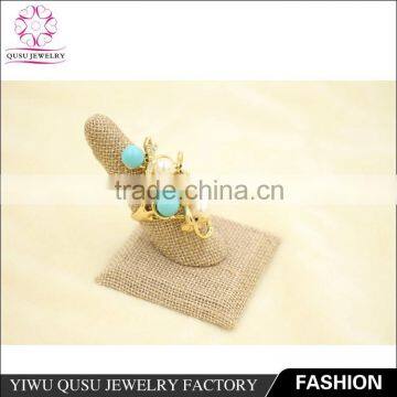 2015 Yiwu New Products Gold Plated With 2 Pcs Imitation Pearls and 2 Pcs Sapphire Plastic Beads photo-3