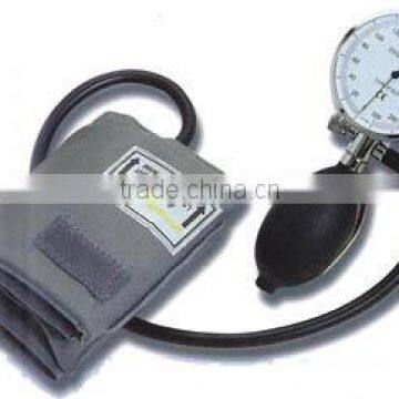 Palm type aneroid sphygmomanometer