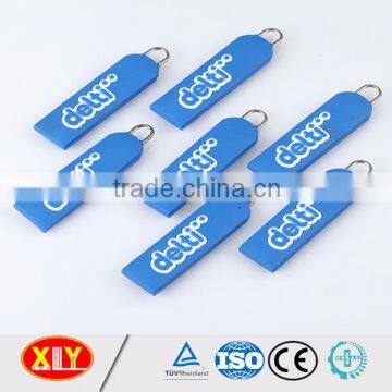 Custom rubber silicone auto lock zip puller