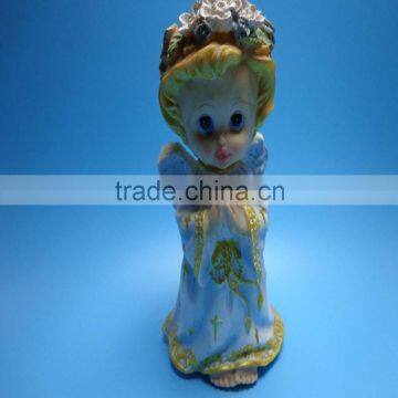 Creative angel statue in resin material