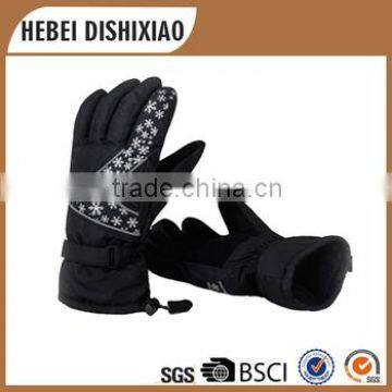 Men And Women Outdoor Gloves Windproof Gloves Wholesale Waterproof Gloves