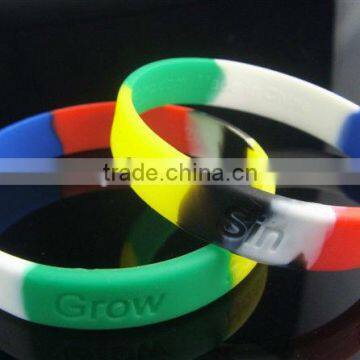 Cheap price rainbow silicone wristband, soft silicone bracelets