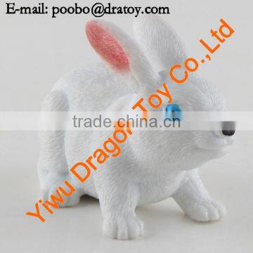 2014 new design plastic toy rabbits