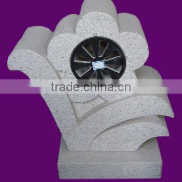 Garden flower shaped stone lantern for decoration