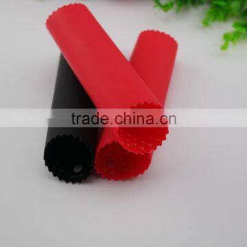 Wholesale Kitchen Tools Silicone Garlic Press Garlic Tube Roller photo-3