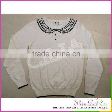 Custom design white hand knit embroidery pullover sweater designs for girls