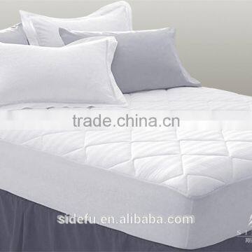 Super Comfortable Quilted White Hotel Waterproof Mattress Protector