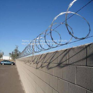 Razor Barbed Wire/ Razor Wire/razor Blade Wire Fence，Galvanized and PVC Coated，Barbed Wire photo-2
