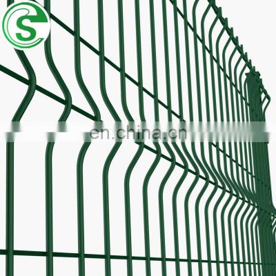 China 3D fence panel 3D curved wire mesh fence manufacturer and supplier