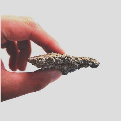 OEM Premium 0.5mm-3mm Arena Para Gato 5L 10L Clumping Colour Bentonite Cat Litter Sand With Fruit Scent photo-3