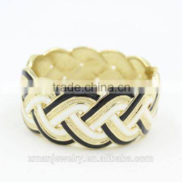 Two kinds Of Style Bracelet Jewelry,Gold Charm Bangle Bracelet