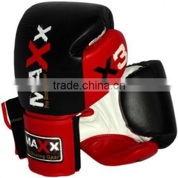 Sparring boxing gloves