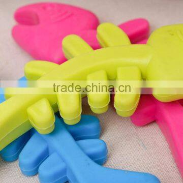 Fish Shaped Rubber Squeaky Pet Dog Chew Toy